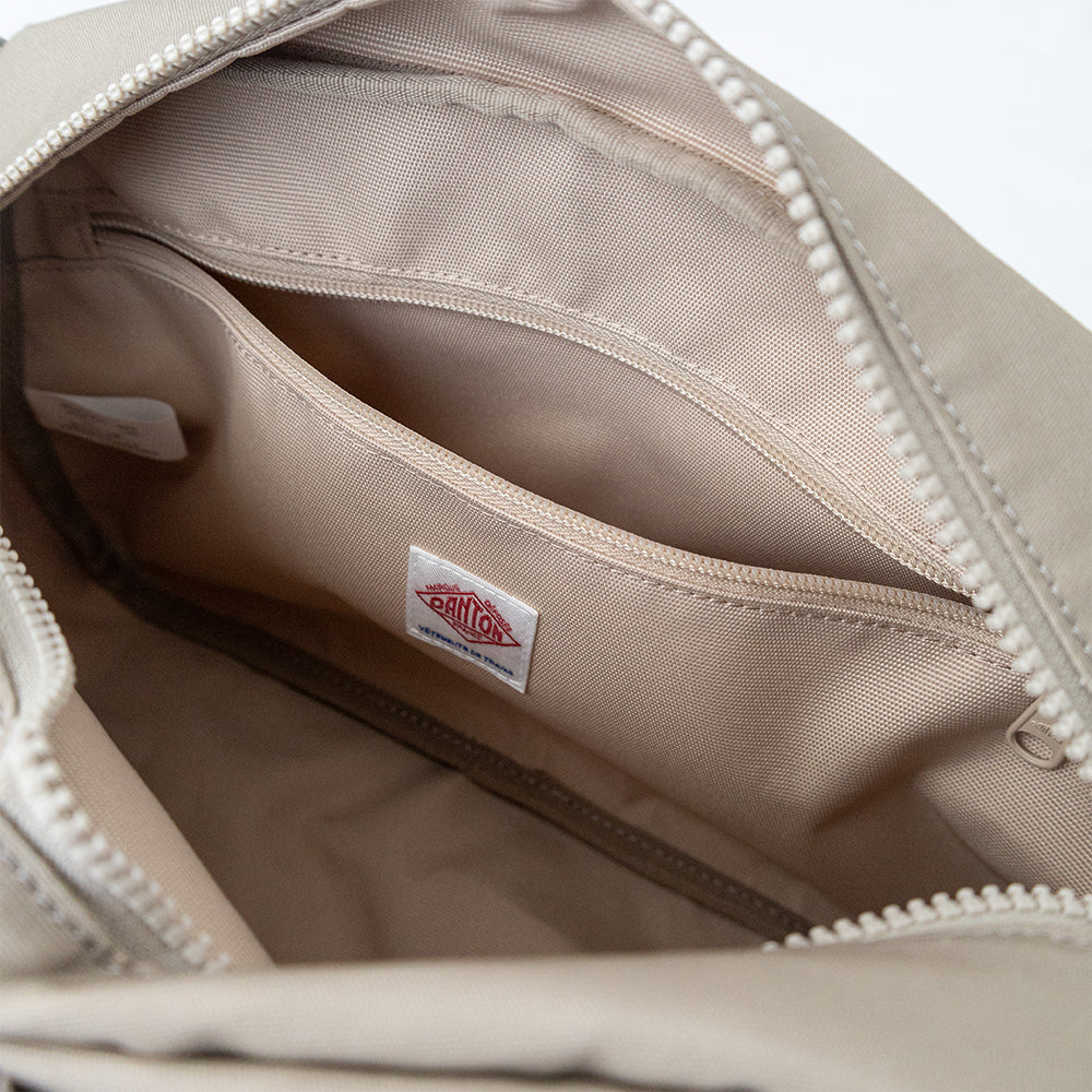 キャンバス ショルダーバッグ<br> (OBERKAMPF) <br>(バッグ)