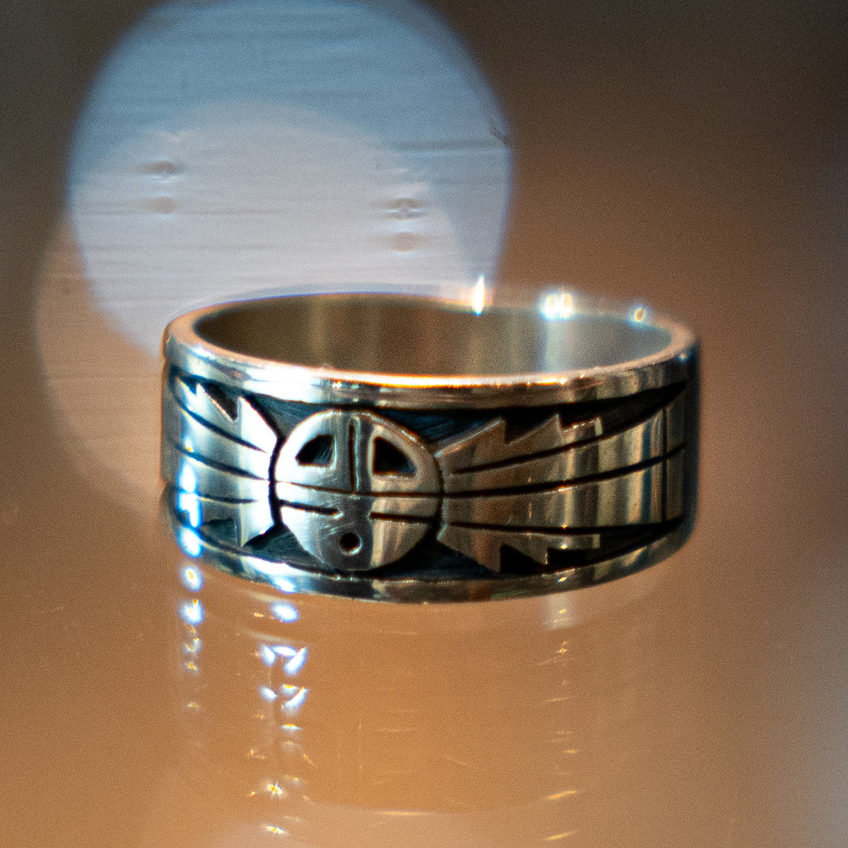 Hopi 3/8"width Sunface Band Ring<br>【Clifton Mowa】<br>(LEW137902)<br>リングサイズ23号