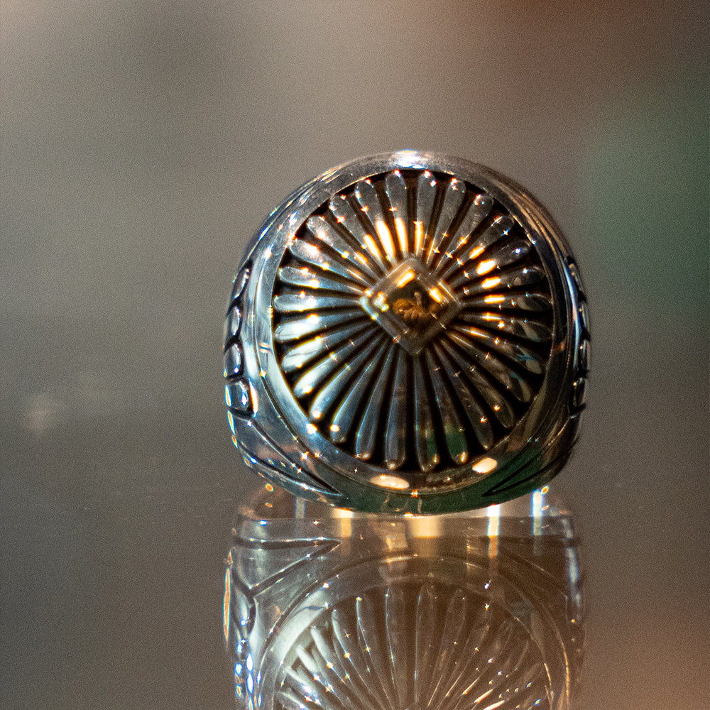 Domed Circle Sunburst Design Box Ring<br>【Howard Nelson】<br>(LEW138704)
