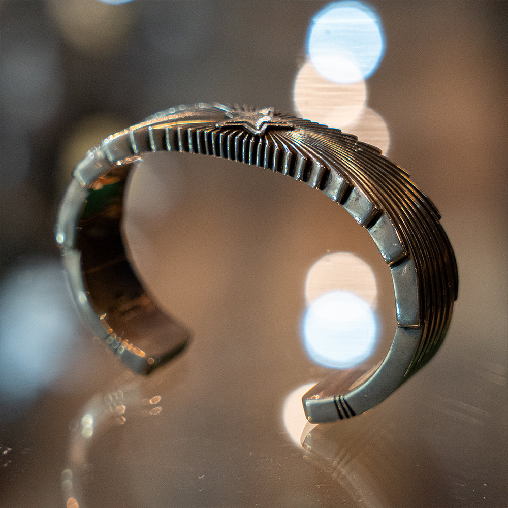 Flat Wire Starburst Bracelet<br>【Patricia Bedonie】<br>(LEW229601)