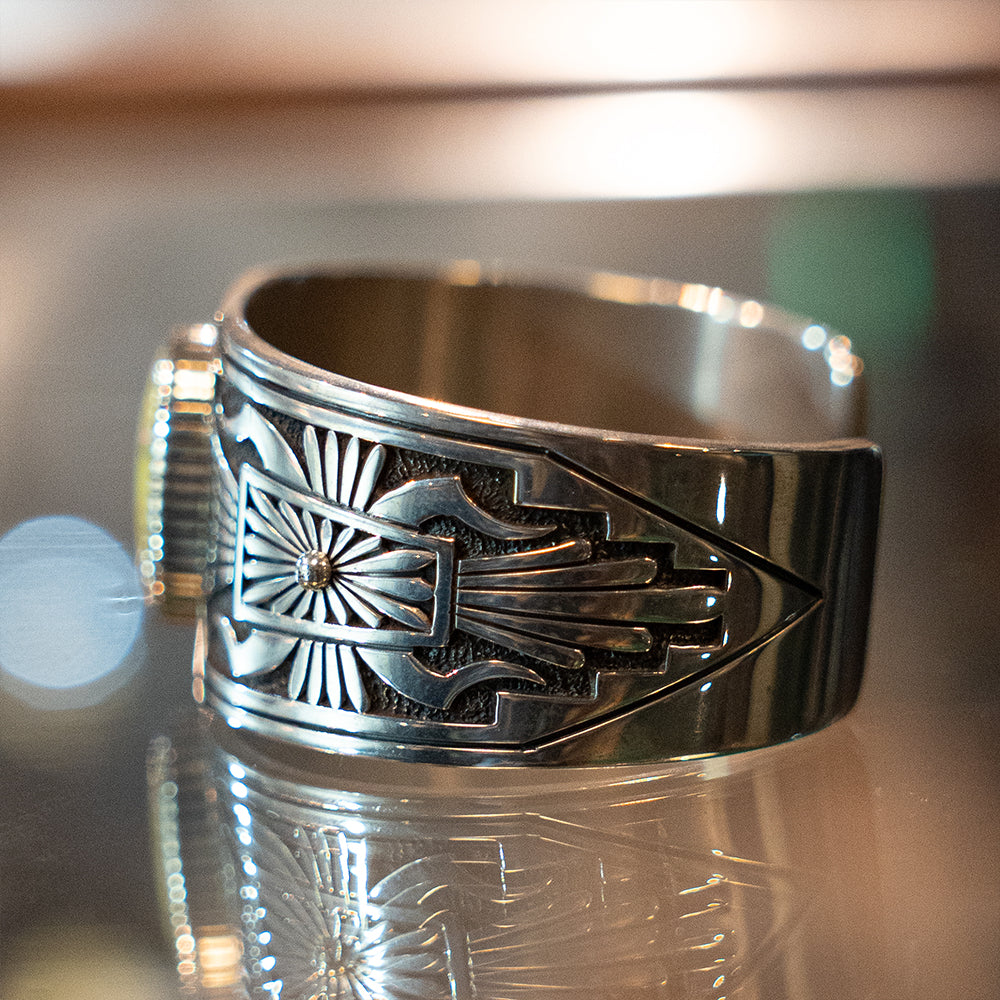 Sonoran Gold Turquoise Sunburst & Ketoh Design Bracelet<br>【Howard Nelson】<br>(LEW239002)
