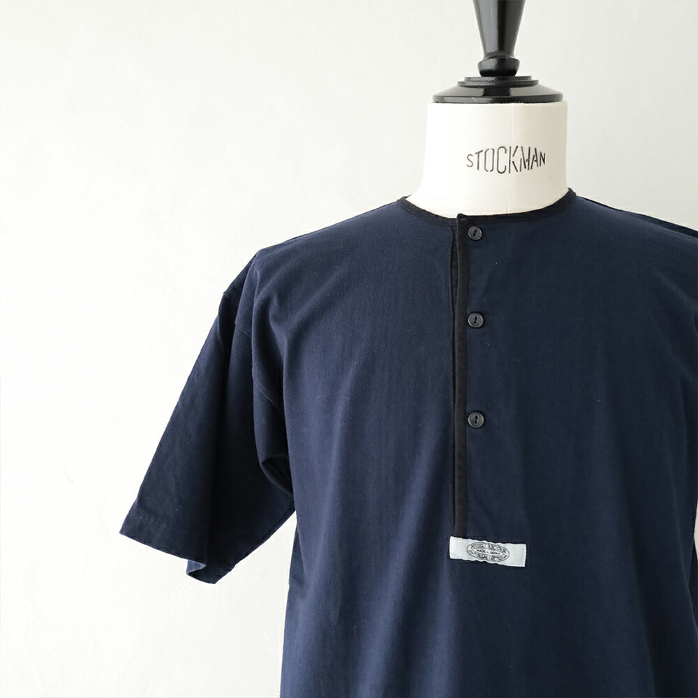 ナイジェルケーボン7.8オンスヘンリーネックTシャツ-モディファイ(80520021065)7.8ozHENLEYNECKSHIRTMODIFYNigelCabourn(メンズ)【2026春夏】*送料無料*【後払い決済不可】*