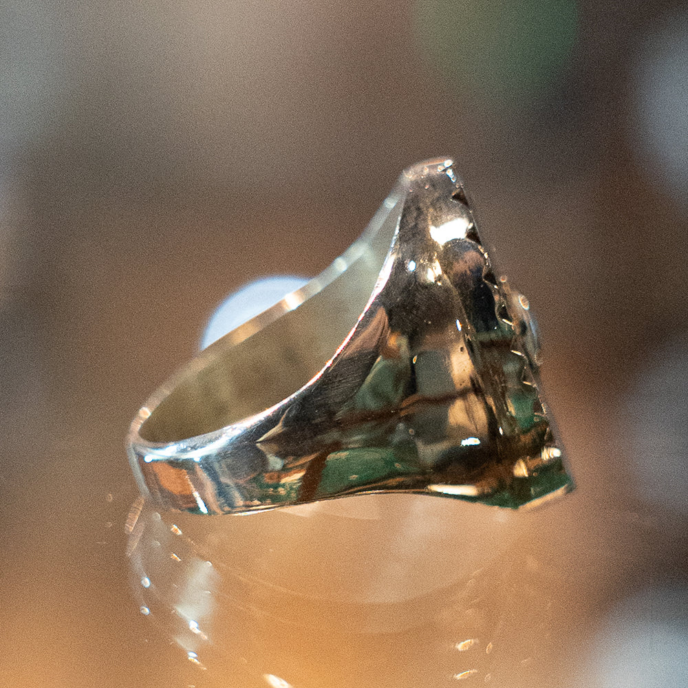 Oval Sunburst Design Signet Ring<br>【Stanley Parker】<br>(LEW138905)
