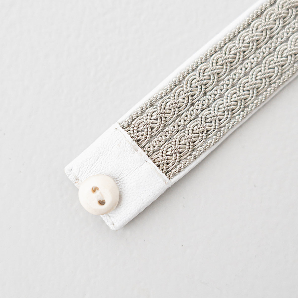 AZ006<br>(14079) <br>saami crafts(accessories)