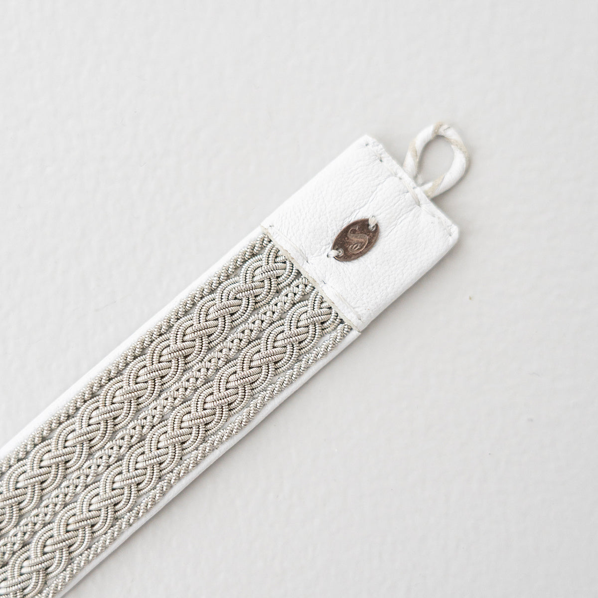 AZ006<br>(14079) <br>saami crafts(accessories)