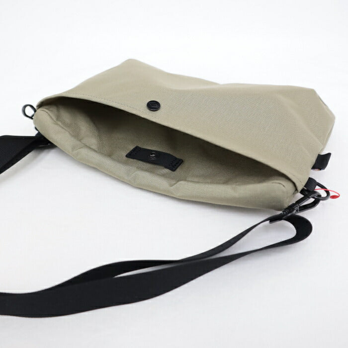 ダントンコーデュラナイロンショルダーバッグ(PALAISGARNIER)CORDURACANVASSHOULDERBAGDANTON(バッグ)【2024秋冬】*送料無料*【後払い決済不可】*