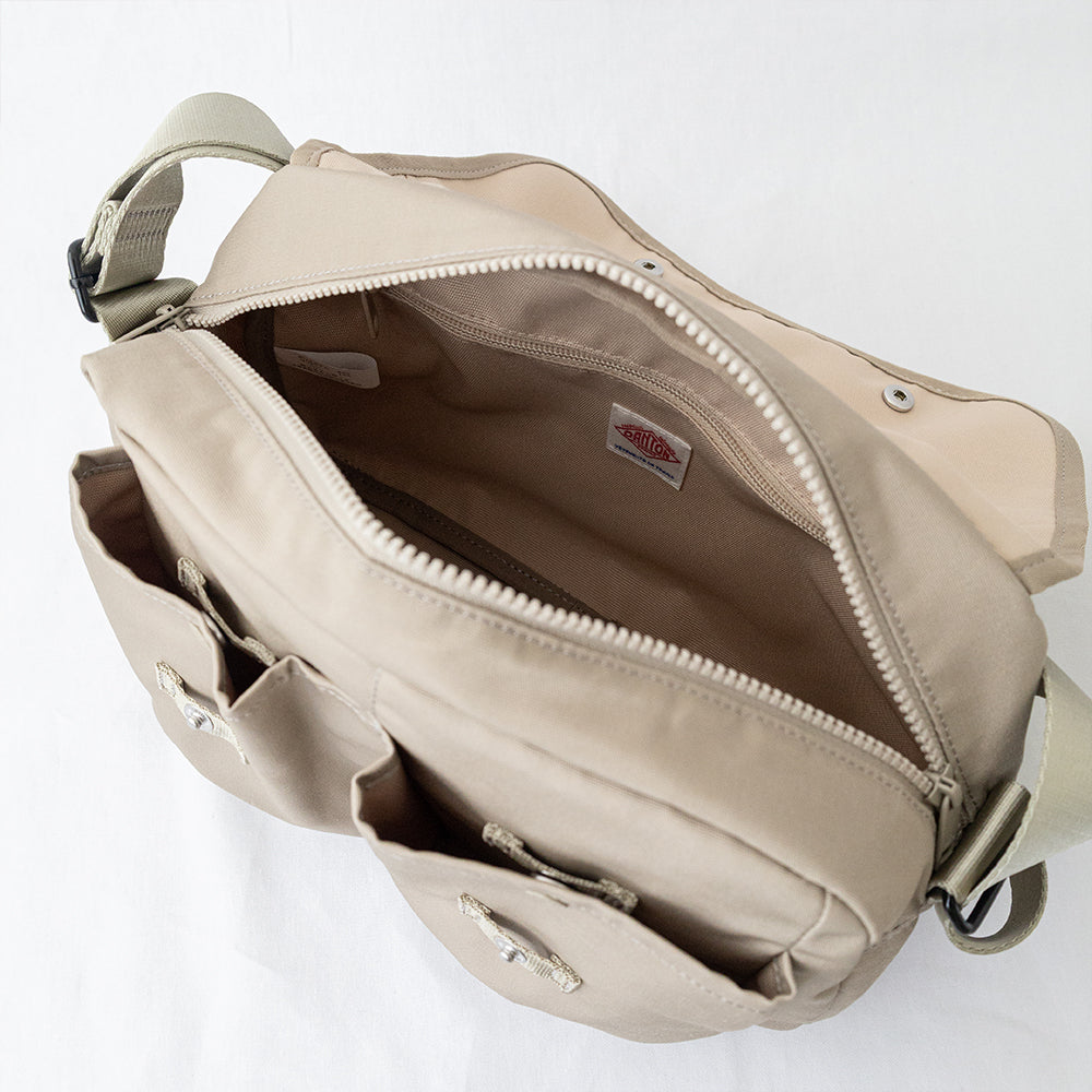 キャンバス ショルダーバッグ<br> (OBERKAMPF) <br>(バッグ)