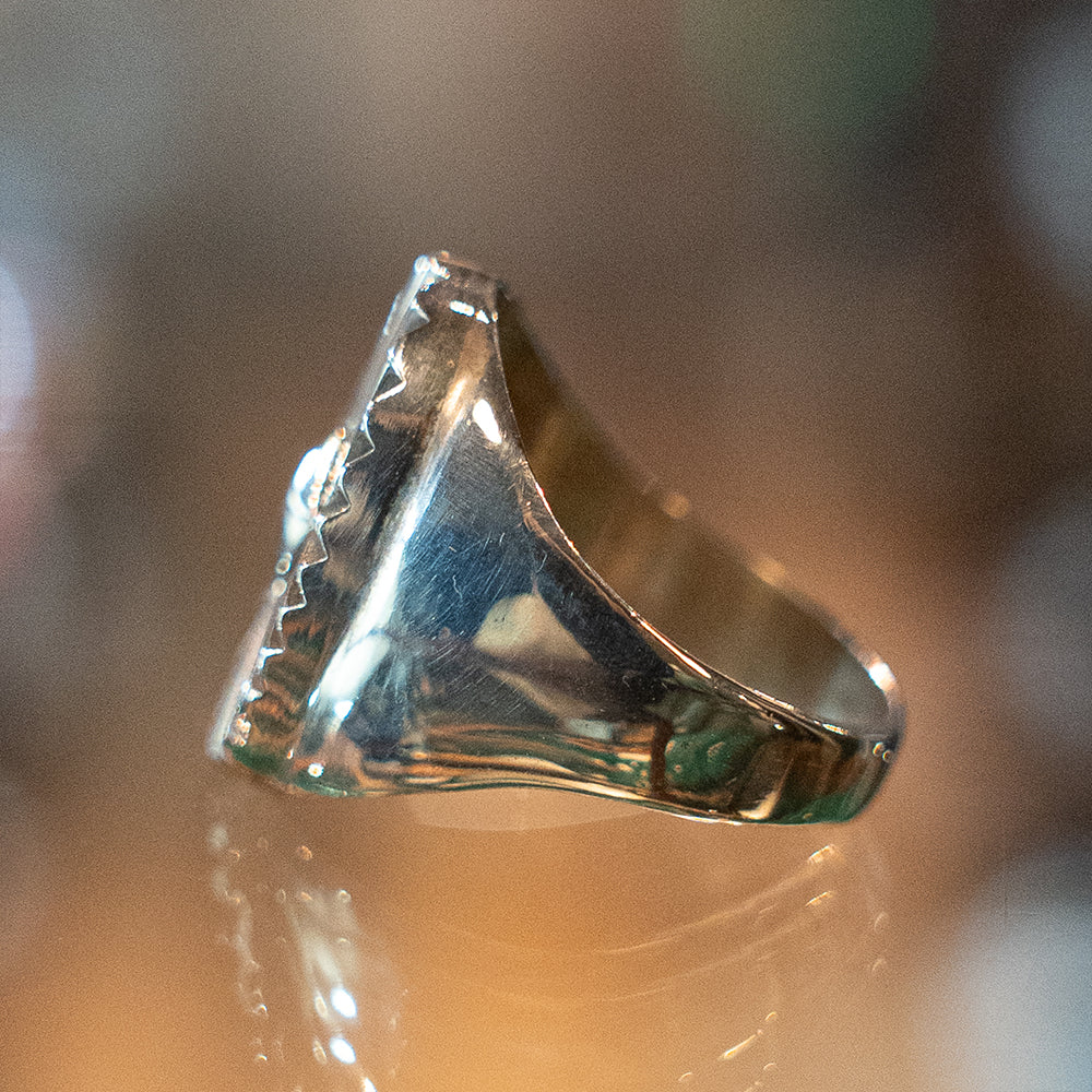Oval Sunburst Design Signet Ring<br>【Stanley Parker】<br>(LEW138905)