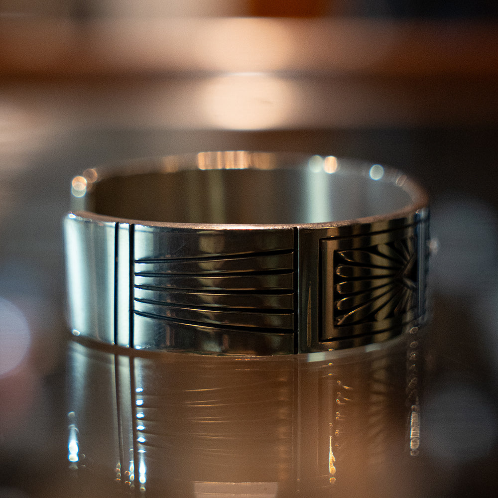 Sunburst Design Bracelet<br>【Howard Nelson】<br>(LEW236103)