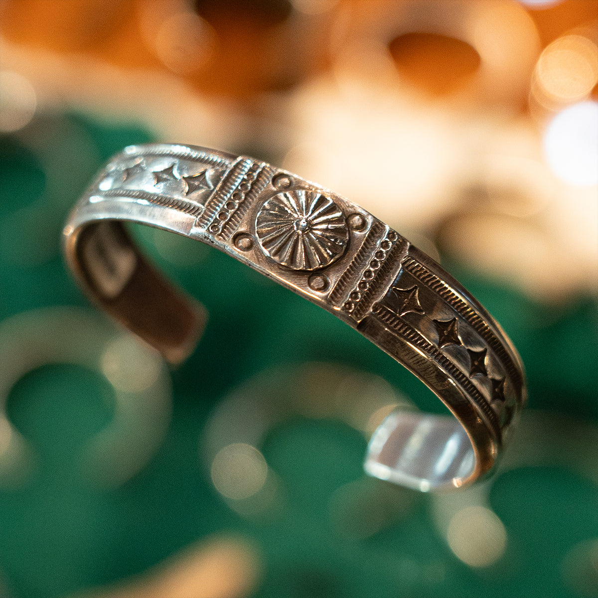 Classic Stamp＆Chisel Work Coin Silver Bracelet<br>【Jesse Robbins】<br>(JRN201608B)